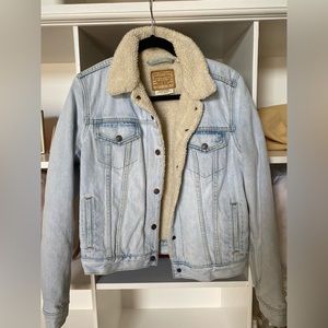 Levi’s Sherpa jean jacket